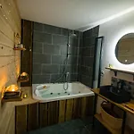 Vip Du Pont Alsort 2-3 * Froid-Chapelle