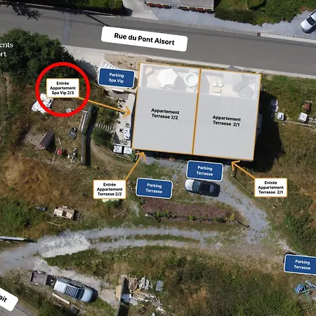 Lakeside Retreat With Panoramic Deck